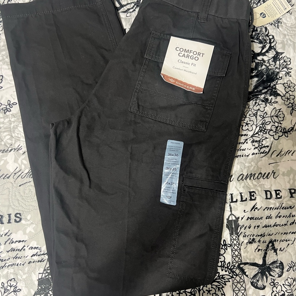 NWT DOCKERS